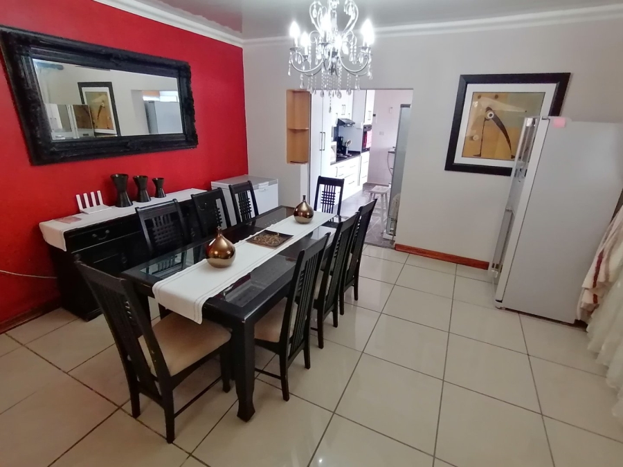 4 Bedroom Property for Sale in Uitsig Free State